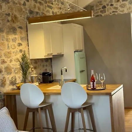 Lejlighed Mani Stone Oitylo