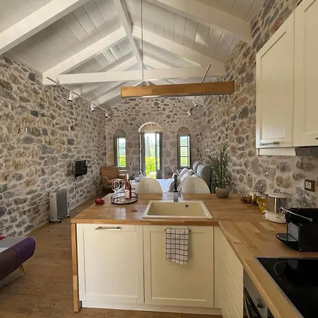 Mani Stone * Oítilon