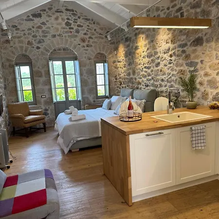 Lejlighed Mani Stone Oitylo