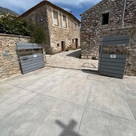 Mani Stone * Oítilon