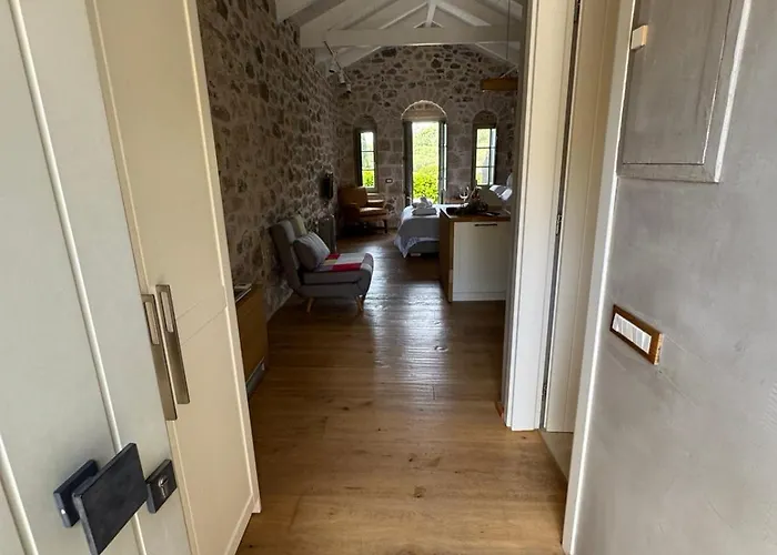 Mani Stone Apartment Itylo