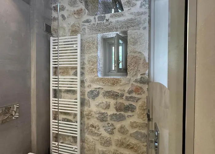 Mani Stone Ítilo