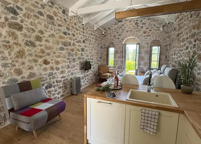 Mani Stone Apartman