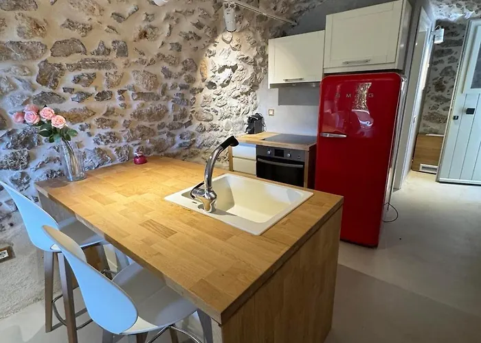 Apartment Mani Stone Itylo